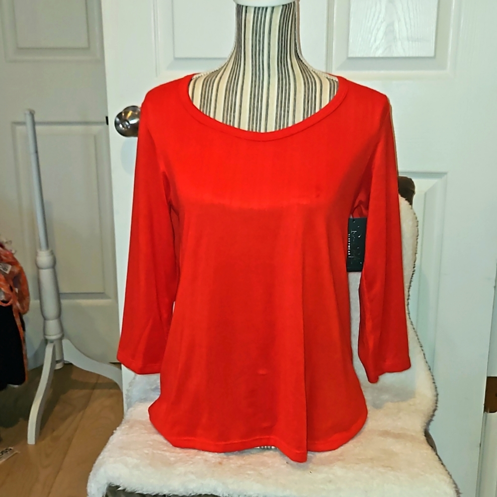 Rene Rofe Sleepwear Women T-shirt Size M Style 507421-RED Long sleeves